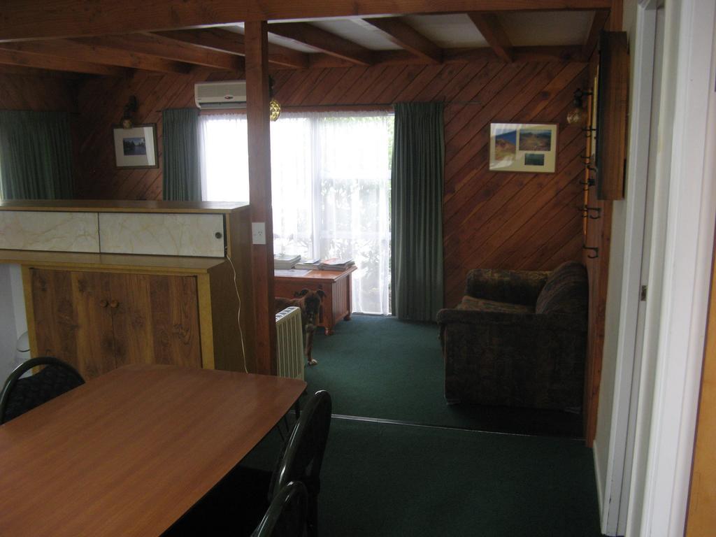 Tongariro River Motel Turangi Habitación foto